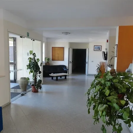 Miramare Hotell 3*