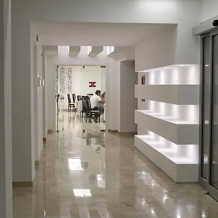 Hotell Miramare 3*