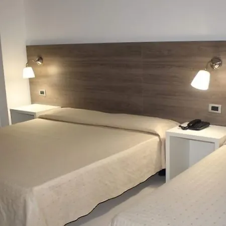 Отель Miramare 3*