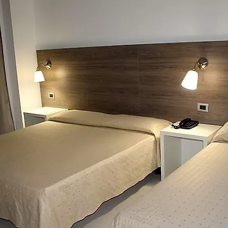 Miramare מלון Cirò Marina
