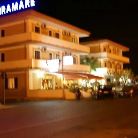 מלון Miramare Cirò Marina