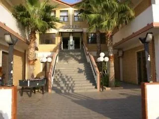 מלון Miramare 3*