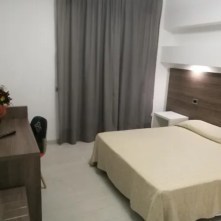 Miramare Отель Чиро-Марина